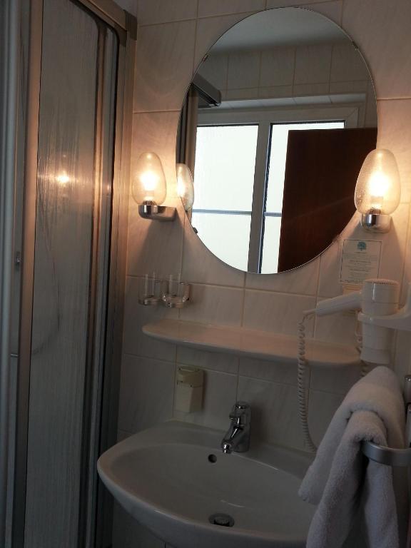 Hotel Sonne Leinfelden-Echterdingen Ruang foto